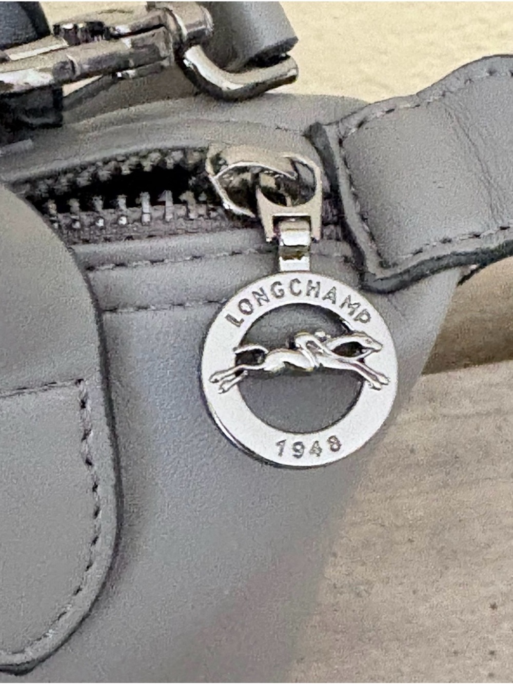 Longchamp Le Pliage Xtra XS • Turtledove Grey • Crossbody + Top Handle - Picture 5 of 8